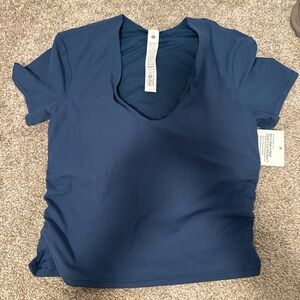 Lululemon tshirt